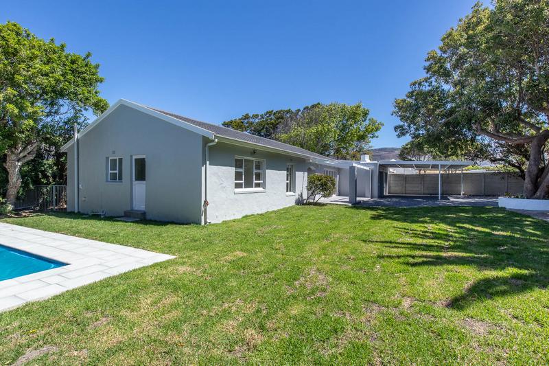 4 Bedroom Property for Sale in Tokai Western Cape